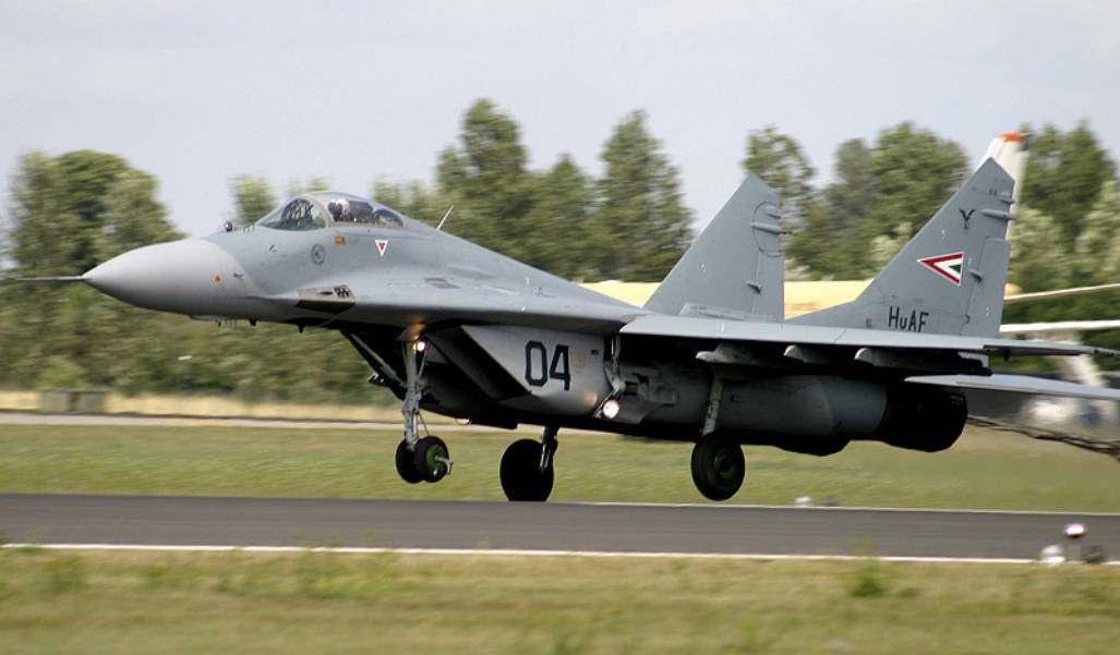 Pesawat Tempur MiG-29 Hungaria akan di lelang dengan harga 