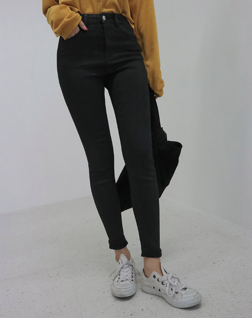 Coated High-Rise Skinny Jeans