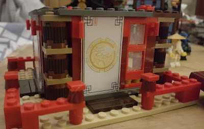 LEGO Ninjago Temple Of Airjitzu set 70751 patterned screen sliding door