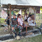 Sambut HUT Kemerdekaan RI Ke-78, Babinsa Desa Sorinomo Imbau Warga Kibarkan Bendera Merah Putih