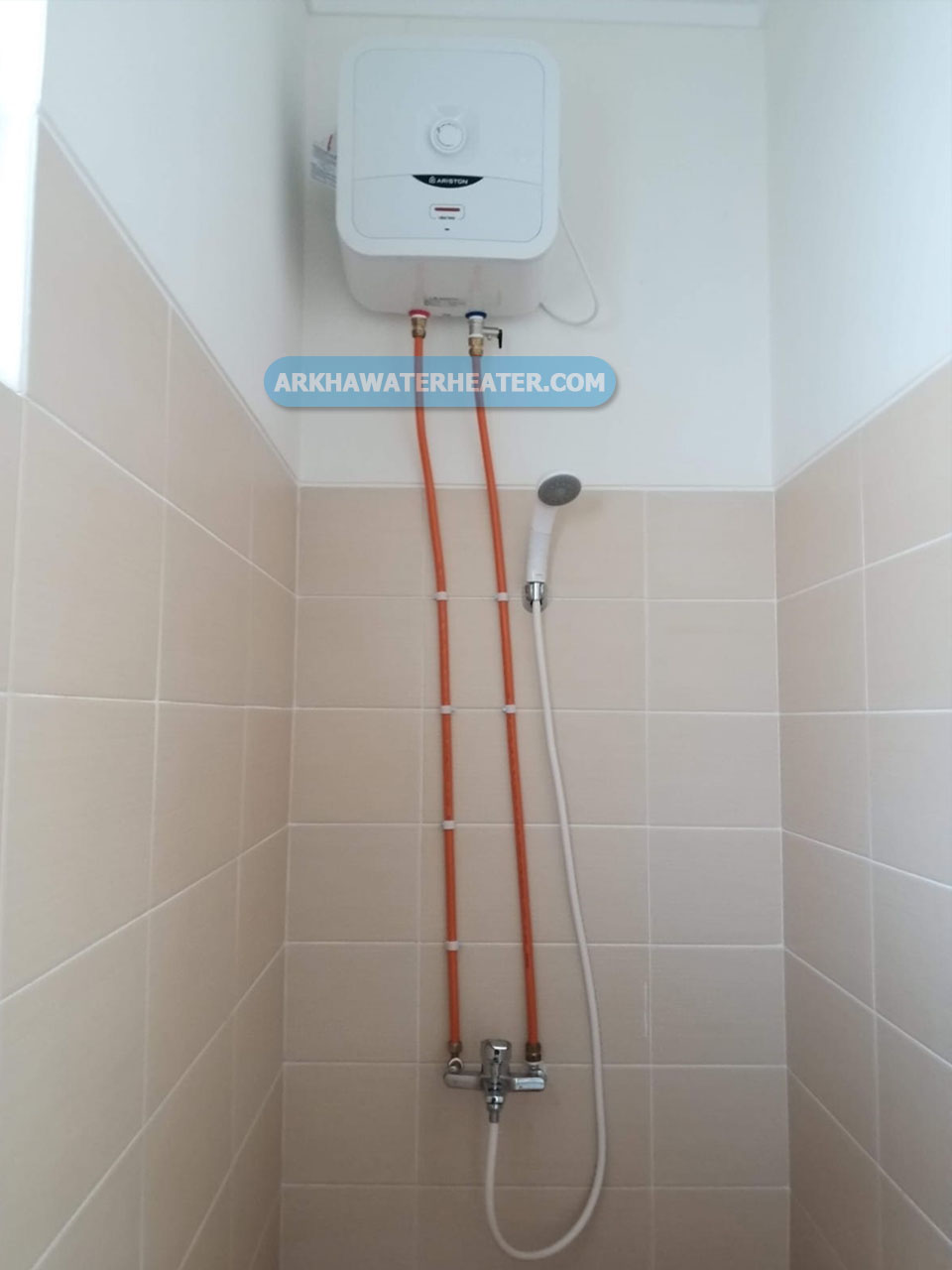 instalasi ariston wh di kamar mandi