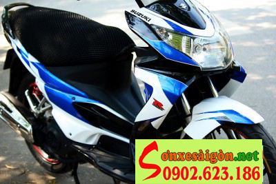 Mẫu sơn xe Suzuki Hayate màu trắng xanh đen cực đẹp