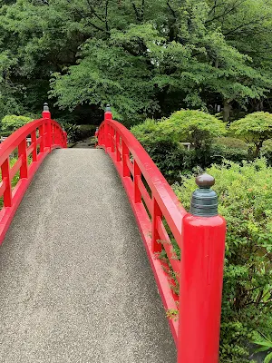 ホテルニューオータニの日本庭園の橋