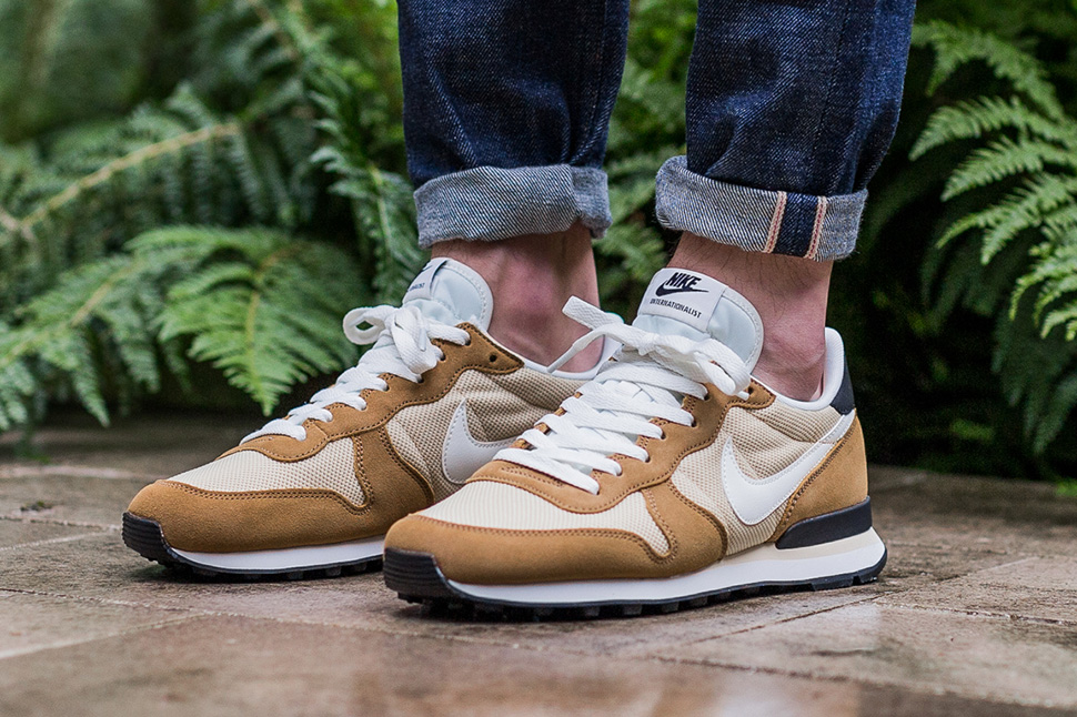 Nike Internationalist Vegas Gold 828041-701