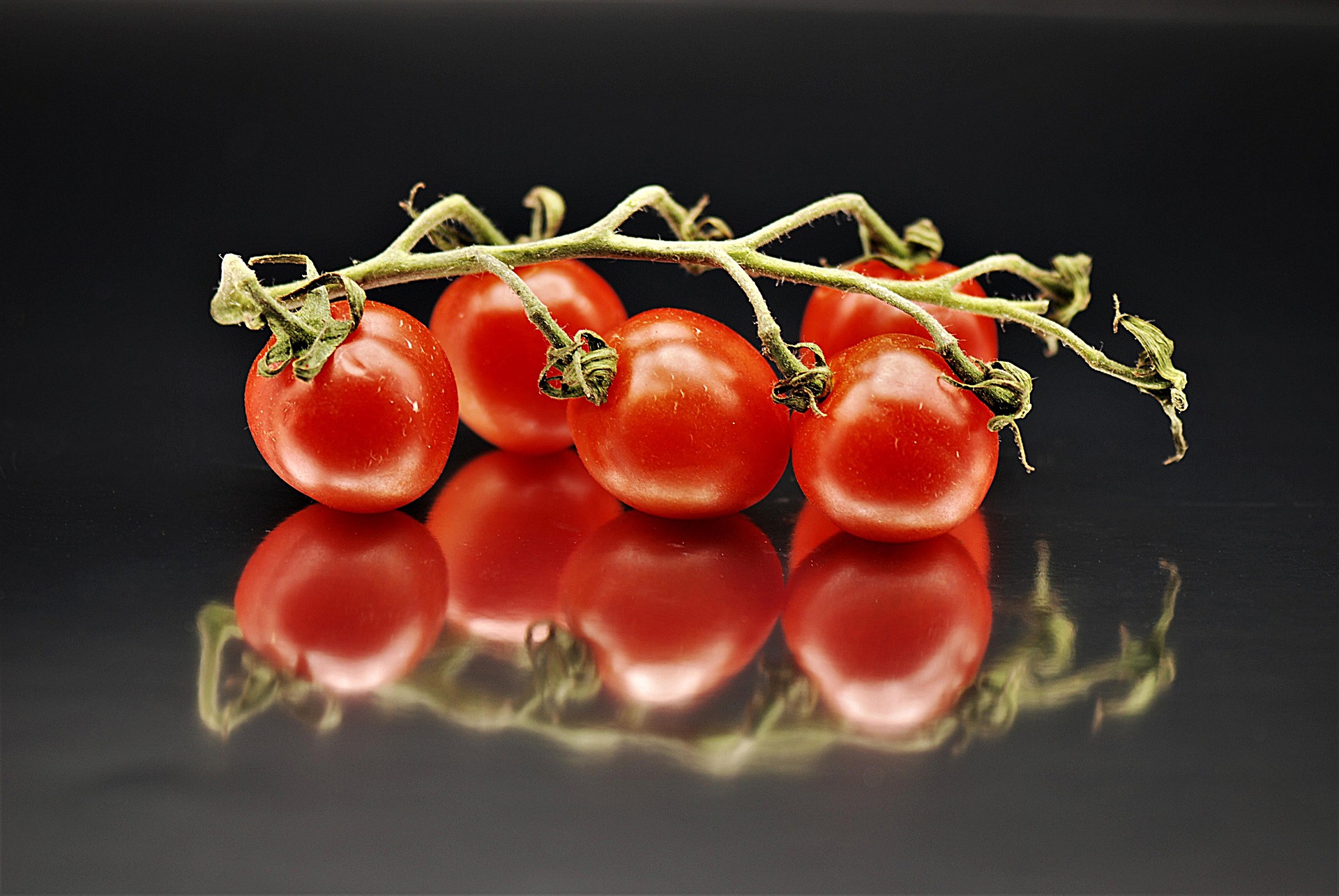 10 nutritional benefits of tomatoes