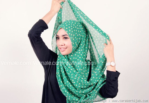 Kreasi hijab Pashmina Chiffon Motif Terbaru