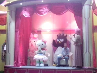 http://lialathifa.blogspot.com/2015/05/wahana-dufan-meet-greet-hello-kitty-and.html