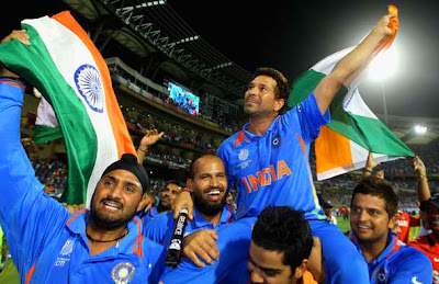 Sachin Tendulkar lifted by Indian Team