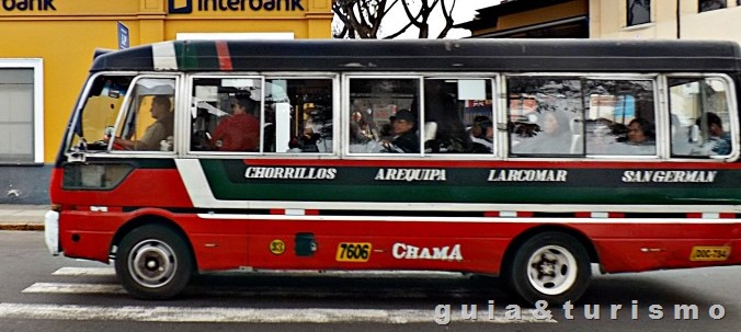 Ônibus em Lima