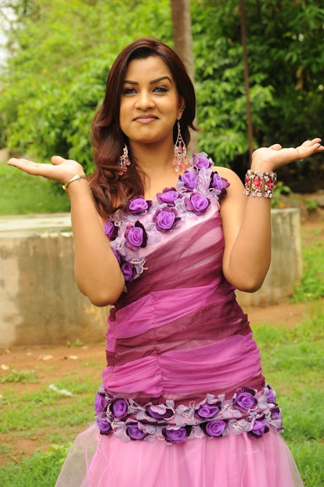 dimple actress pics