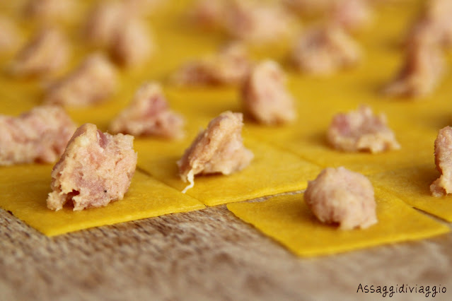 Preparazione dei tortellini