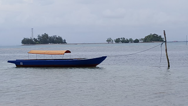 pantai nongsa