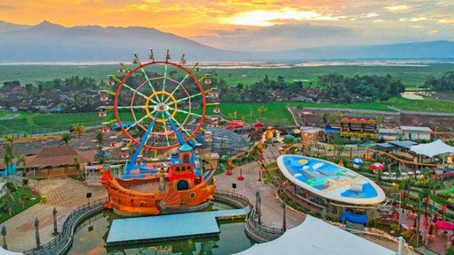 Saloka Theme Park. source: travel.tribunnews.com