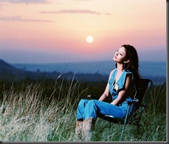 leah_dizon_12_02