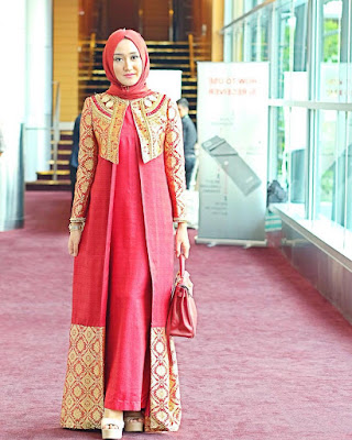 Model Dress Batik Pesta Modern Untuk Remaja Terbaru