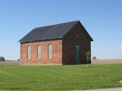 Old one-room schoolhouse at corner of Burnett Perrill Road and Miami Trace in Washington Courthouse, Ohio