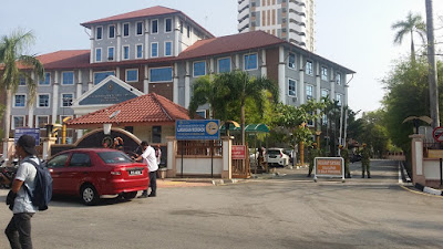 Adakah parking kereta di Bangunan SPRM Pulau Pinang terbuka untuk orang awam?