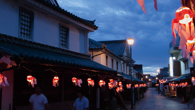 カニに注意する町？？柳井の室町時代からの白壁の街並み【y】 金魚ちょうちん　祭り　ねぶた