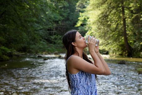 Terapi Sehat Minum Air Putih Saat Bangun Pagi