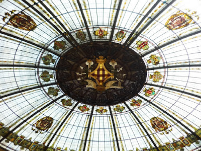 Vidriera del techo del Edificio de Correos de Valencia