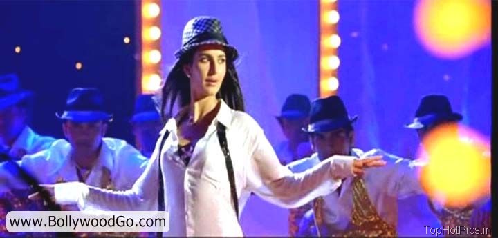 Katrina Kaif Hot Pics Shelia ki Jawani Dance 12