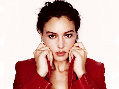 Monica Bellucci Normal Resolution HD Wallpaper