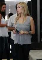 Kristin Cavallari Doing A Little Shopping