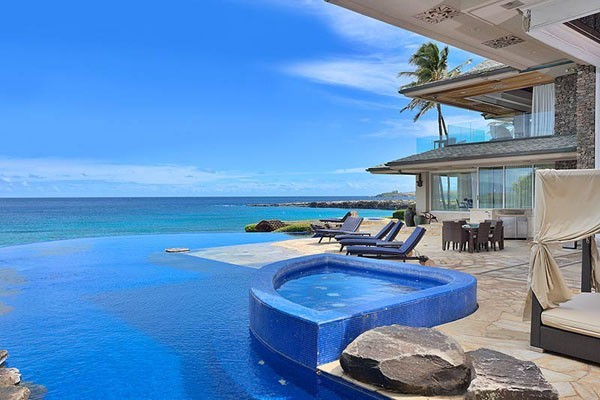 Most Spectacular Contemporary Pools