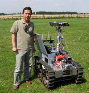Inilah Robot Perang Buatan Indonesia Yang Dikagumi Inggris
