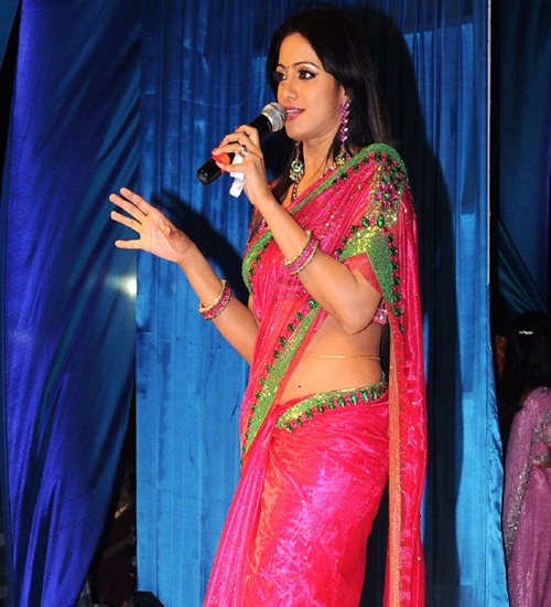 Udaya Bhanu Sweet Wallpapers in Red Saree