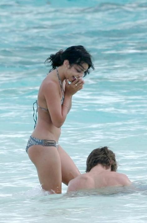 vanessa hudgens and zac efron scandal. I love zac efron vanessa
