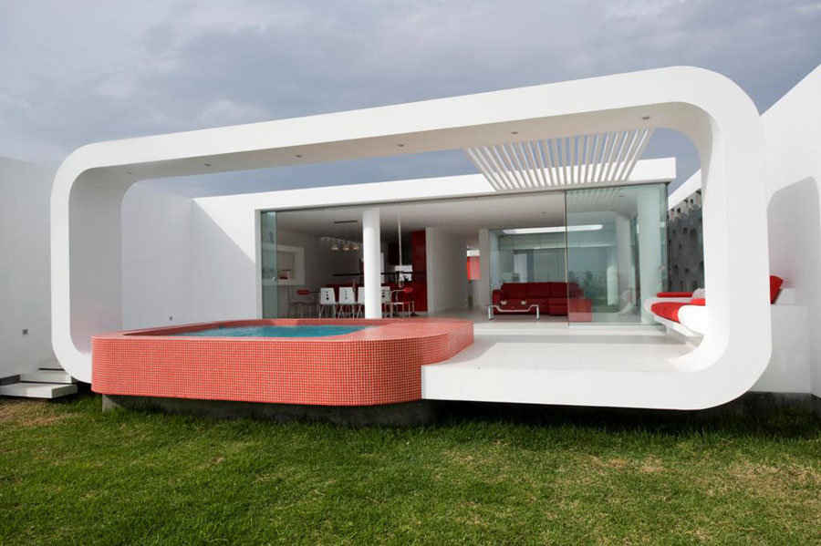 ... you imagine waking up in any of these modern beach houses? Amazing