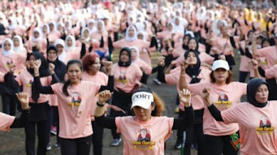 Ribuan Emak-emak di Jabodetabek Deklarasi Dukung Ganjar