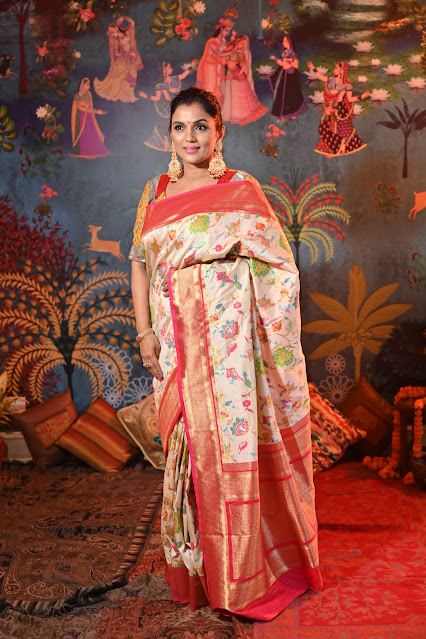 White saree with meenakari jaal, red border and pallu