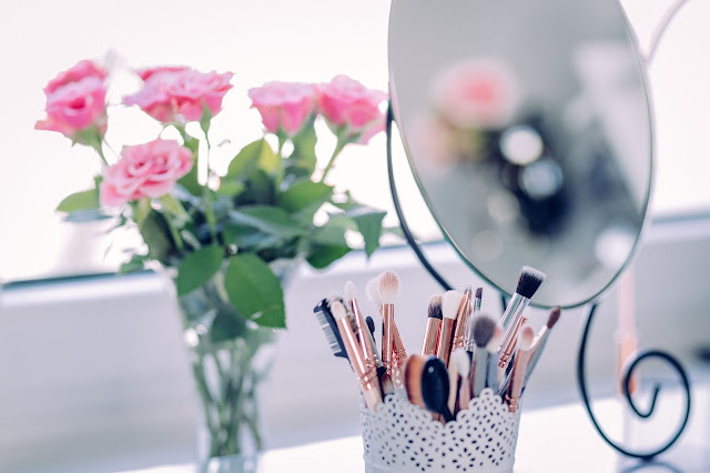 beauty hacks makeup brushes flowers aesthetic
