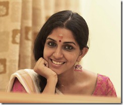 aparna_nair_in_saree_cute_photos