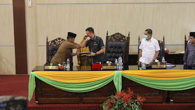 Sidang Paripurna DPRD Medan Mendengar Nota Jawaban Atas Pandangan Umum Fraksi - Fraksi 