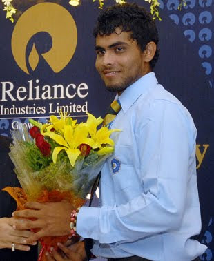 Ravindra Jadeja Wiki & Photos