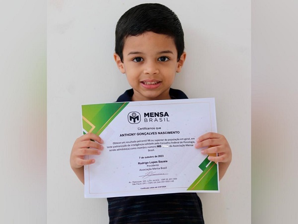 Ibirataia: Menino de 4 anos é aceito em sociedade para pessoas superdotadas com alto QI
