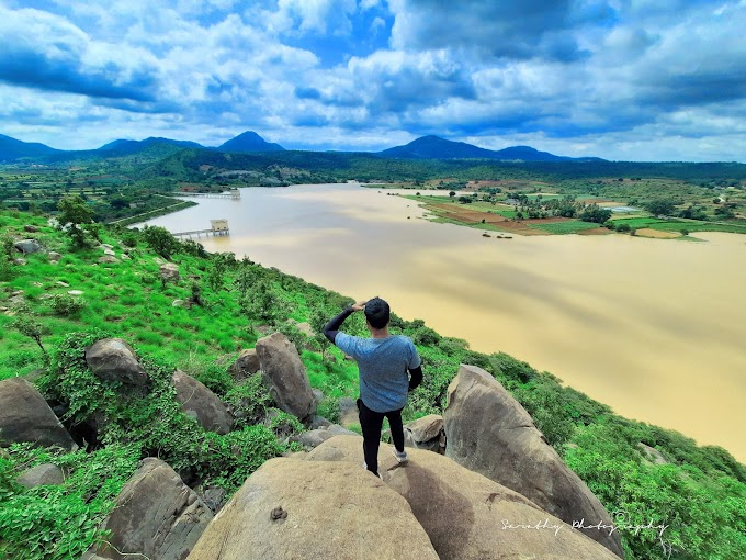 Kallukotte Hanumanabetta and Jakkalamadagu View trek