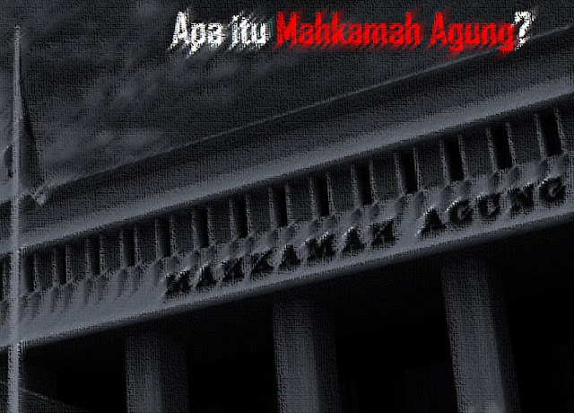 Apa itu Mahkamah Agung - Masa penjajahan belanda, berpengaruh besar dalam peradilan di Indonesia yang saat itu dikenal Hoogerechtshoof sebagai pengadilan tertinggi di jakarta. Namun setelah kemerdekaan pada 19 Agustus 1949 merupakan sejarah terbentuk dan berdirinya Mahkamah Agung yang diketuai oleh Mr. Dr. R.S.E. Koesoemah Atmadja yang saat itu dilantik oleh Presiden Soekarno.  Sejarah asal muasal berdirinya Mahkamah Agung Republik Indonesia itu, pada hari pelantikan ditetapkan sebagai hari jadi Mahkamah Agung, melalui Surat Keputusan KMA/043/SK/VIII/1999 tentang Penetapan Hari Jadi Mahkamah Agung Republik Indonesia.  Pengertian Mahkamah Agung: Apa itu Mahkamah Agung?  Pengertian Mahkamah Agung (disingkat MA) adalah lembaga tertinggi negara dalam sistem ketatanegaraan Indonesia yang merupakan pemegang kekuasaan kehakiman bersama-sama dengan Mahkamah Konstitusi. Mahkamah Agung dipimpin oleh seorang ketua yang dipilih dari dan oleh hakim agung, dan diangkat oleh Presiden yang berdasarkan dari hakim karier dan Non karier, profesional atau akademisi. Mahkamah Agung mempunyai hakim agung sebanyak maksimal 60 orang yang dapat berasal dari sistem karier (hakim), atau dapat tidak sesuai dengan sistem karier dari kalangan profesi atau akademisi. Menurut Pasal 24A angka (1) Undang-undang Dasar 1945 bahwa pengertian Mahkamah Agung adalah sebuah lembaga Negara yang berwenang mengadili pada tingkat kasasi, menguji peraturan perundang-undangan di bawah undangundang terhadap undang-undang, dan mempunyai wewenang lainnya yang diberikan oleh undang-undang. Sedangkan Pengertian Mahkamah Agung Menurut Undang-Undang No. 14 Tahun 1970 Bab III. Pasal 26 ayat (1) dikatakan: �Mahkamah Agung adalah lembaga Tinggi kehakiman atau pengadilan Negara Tertinggi bagi seluruh daerah atau wilayah di Indonesia, berkedudukan di Ibukota Negara R.I. ialah di Jakarta. Berfungsi mengawasi tindakan-tindakan pengadilan yang ada di bawah kekuasaannya adalah: Pengadilan Tinggi dan Pengadilan Negeri. Mahkamah Agung berwenang untuk menyatakan tidak sah semua peraturan perundangundangan dari tingkat yang lebih rendah dari undang-undang atas alasan bertentangan dengan peraturan perundang-undangan yang lebih tinggi. Putusan tentang tidak sahnya peraturan perundang-undangan tersebut dapat diambil berhubung dengan pemeriksaan dalam tingkat kasasi. Pencabutan dari peraturan perundangan dinyatakan tidak sah tersebut, dilakukan oleh instansi yang bersangkutan.� Sedangkan pengertian Mahkamah Agung menurut para ahli dalam hal ini Jimlu Asshideqie. Menurut Jimly Asshideqie berpendapat bahwa Mahkamah Agung adalah puncak perjuangan keadilan bagi seluruh warga Negara sebagai hakikat fungsinya berbeda dengan Mahkamah Konstitusi yang tidak berhubungan dengan tuntutan keadilan bagi warga Negara, melainkan dengan sistem hukum sesuai konstitusi. Tugas Hakim Agung adalah Mengadili dan memutus perkara pada tingkat Kasasi dan Peninjauan Kembali (PK). Kewajiban dan Wewenang Mahkamah Agung  Menurut Undang-Undang Dasar 1945, Pasal 24A dalam Redaksi Interaksara, Amandemen Undang-Undang Dasar 1945, Perubahan pertama, kedua, ketiga dan keempat, (Tangerang: Interaksara: hlm 37) bahwa kewajiban dan wewenang MA adalah:  Memiliki kewenangan dalam mengadili pada tingkat kasasi,  Menguji peraturan perundang-undangan di bawah Undang-Undang, dan memiliki wewenang lainnya yang diberikan dan diatur oleh Undang-Undang.  Memiliki kewenangan dalam mengajukan 3 orang anggota Hakim Konstitusi. Memiliki kewajiban dalam memberikan pertimbangan kepada Presiden dalam memberi grasi dan rehabilitasi. Sesuai penegakan hukum dan peradilan yang ada di negara ini, Hakim Agung mempunyai tugas yang mulia. Tugas hakim agung merupakan sebagai pengawas internal tugas hakim dalam peradilan.  Demikian dinyatakan lantaran hakim agung dalam Mahkamah Agung adalah juga seorang hakim, maka seusia undang-undang, hakim agung memiliki kewenangan dalam melakukan pengawasan terhadap kinerja hakim dalam proses pengadilan, demi hukum dan keadilan.  Tugas dan kewenangan hakim agung ini dalam hal pengawasan diperlukan lantaran hakim sering lalai dalam menjalankan kemandirian kekuasaannya. Terdapat beragam faktor, salah satunya adanya intervensi dari pihak-pihak lain di luar kekuasaan kehakiman seperti birokrat, TNI, maupun pengadilan atasan.  Jika hal demikian terjadi, maka akan berakibat atau berdampak dimana hakim dapat mengambil keputusan dengan unsur keberpihakan terdapat salah satu pihak yang berperaka. Hal demikian, merupakan fakta hukum yang bukan lagi rahasia di negeri ini. Olehnya itu, Hakim Agung memiliki tugas dan fungsi dalam memberikan pengawasan kepada hakim.  Pengawasan terhadap hakim dilakukan oleh Mahkamah Agung, Selain itu terdapat dari Komisi Yudisial. Dalam aspek pengawasan keduanya, memiliki peran pengawasan yang terpisah.  Mahkamah Agung adalah pelaku kekuasaan kehakiman yang menjalankan fungsi pengawasan terhadap hakim secara internal. Sedangkan pengawasan dalam Komisi Yudisial berdasarkan UUD RI Tahun 1945 pasal 24A dan pasal 24b menyembutkan Komisi Yudisial mempunyai wewenang pengawasan eksternal.  Tugas Pokok dan Fungsi Mahkamah Agung  Adapun tugas pokok dan fungsi mahkamah agung antara lain:  1. Fungsi Peradilan  Sebagai Pengadilan Negara Tertinggi, Mahkamah Agung merupakan pengadilan negara tertinggi dalam pengadilan kasasi. MA bertugas dalam memberikan dan membina keseragaman penerapan hukum melalui putusan kasasi dan dalam peninjauan kembali menjaga dengan tujuan agar semua hukum dan undang-undang diseluruh wilayah negara RI diterapkan secara adil, tepat dan benar. Mahkamah Agung memiliki kewenangan dalam memeriksa dan memberikan putusan di tingkat I dan terakhir. Selain itu, sesuai Pasal 28, 29,30,33 dan 34 Undang-undang Mahkamah Agung No. 14 Tahun 1985 bahwa semua sengketa tentang kewenangan mengadili. Permohonan peninjauan kembali atau disebut PK dimana putusan pengadilan yang telah memperoleh kekuatan hukum tetap. Berdasarkan Pasal 33 dan Pasal 78 Undang-undang Mahkamah Agung No 14 Tahun 1985 bahwa keseluruhan sengketa yang timbul disebabkan adanya perampasan kapal asing dan muatannya oleh kapal perang RI sesuai peraturan yang berlaku.  Hubungannya dengan fungsi peradilan yakni hak uji materiil berdasarkan Pasal 31 Undang-undang Mahkamah Agung Nomor 14 Tahun 1985. Maksud dari hak uji materil yaitu wewenang menguji atau menilai secara materiil terhadap peraturan perundangan dibawah Undang-undang tentang hal apakah suatu peraturan dikaji dalam aspek isinya (materinya) bertentangan dengan peraturan dari tingkat yang lebih tinggi.  2. Fungsi Pengawasan  Berdasarkan Pasal 4 dan Pasal 10 Undang-undang Ketentuan Pokok Kekuasaan Nomor 14 Tahun 1970 bahwa Mahkamah Agung melakukan pengawasan tertinggi terhadap jalannya peradilan di keseluruhan lingkungan peradilan dengan tujuan agar peradilan yang dilakukan Pengadilan-pengadilan diselenggarakan dengan seksama dan wajar dengan berpedoman pada azas peradilan yang sederhana, cepat dan biaya ringan, tanpa mengurangi kebebasan Hakim dalam memeriksa dan memutuskan perkara. Mahkamah Agunng juga melakukan pengawasan sesuai Pasal 32 Undang-undang Mahkamah Agung Nomor 14 Tahun 1985) diantaranya terhadap pekerjaan Pengadilan dan tingkah laku para Hakim dan perbuatan Pejabat Pengadilan dalam menjalankan tugas yang berkaitan dengan pelaksanaan tugas pokok Kekuasaan Kehakiman, yakni dalam hal menerima, memeriksa, mengadili, dan menyelesaikan setiap perkara yang diajukan kepadanya, dan meminta keterangan tentang hal-hal yang bersangkutan dengan teknis peradilan serta memberi peringatan, teguran dan petunjuk yang diperlukan tanpa mengurangi kebebasan Hakim. Selain dari pada itu pada Pasal 36 Undang-undang Mahkamah Agung Nomor 14 Tahun 1985 bahwa terhadap Penasehat Hukum dan Notaris sepanjang yang menyangkut peradilan  3. Fungsi Mengatur  Berdasarkan Pasal 27 Undang-undang No.14 Tahun 1970, Pasal 79 Undang-undang No.14 Tahun 1985 bahwa Mahkamah Agung dapat mengatur lebih lanjut terhadap sesuatu hal yang diperlukan demi adanya kelancaran penyelenggaraan peradilan ketika terdapat hal-hal yang belum cukup diatur dalam Undang-undang tentang Mahkamah Agung sebagai pelengkap yang berfungsi untuk mengisi kekurangan atau kekosongan hukum yang diperlukan bagi kelancaran penyelenggaraan peradilan.  Mahkamah Agung dapat membuat peraturan acara sendiri ketika dianggap perlu dalam dan untuk mencukupi hukum acara yang sudah diatur Undang-undang. 4. Fungsi Nasehat  Berdasrakan Pasal 37 Undang-undang Mahkamah Agung No.14 Tahun 1985 bahwa MA memiliki fungsi memberikan nasehat atau pertimbangan dalam hukum kepada Lembaga Tinggi Negara. Sedangkan Pasal 35 Undang-undang Mahkamah Agung No.14 Tahun 1985, MA memiliki fungsi memberikan nasihat kepada Presiden selaku Kepala Negara dalam rangka pemberian atau penolakan grasi. Selanjutnya Perubahan Pertama Undang-undang Dasar Negara RI Tahun 1945 Pasal 14 Ayat (1), Mahkamah Agung diberikan kewenangan untuk memberikan pertimbangan kepada Presiden selaku Kepala Negara selain grasi juga rehabilitasi. Namun demikian, dalam memberikan pertimbangan hukum mengenai rehabilitasi sampai saat ini belum ada peraturan perundang-undangan yang mengatur pelaksanaannya. Mahkamah Agung berwenang meminta keterangan dari dan memberi petunjuk kepada pengadilan disemua lingkunga peradilan dalam rangka pelaksanaan ketentuan Pasal 25 Undang-undang No.14 Tahun 1970 tentang Ketentuan-ketentuan Pokok Kekuasaan Kehakiman. (Pasal 38 Undang-undang No.14 Tahun 1985 tentang Mahkamah Agung). 5. Fungsi Administratif  Badan-badan Peradilan (Peradilan Umum, Peradilan Agama, Peradilan Militer dan Peradilan Tata Usaha Negara) sebagaimana dimaksud Pasal 10 Ayat (1) Undang-undang No.14 Tahun 1970 secara organisatoris, administrative dan finansial sampai saat ini masih berada dibawah Departemen yang bersangkutan, walaupun menurut Pasal 11 (1) Undang-undang Nomor 35 Tahun 1999 sudah dialihkan dibawah kekuasaan Mahkamah Agung. Mahkamah Agung berwenang mengatur tugas serta tanggung jawab, susunan organisasi dan tata kerja Kepaniteraan Pengadilan (Undang-undang No. 35 Tahun 1999 tentang Perubahan Atas Undang-undang No.14 Tahun 1970 tentang Ketentuan-ketentuan Pokok Kekuasaan Kehakiman). 6. Fungsi Lain-Lain  Selain tugas pokok untuk menerima, memeriksa dan mengadili serta menyelesaikan setiap perkara yang diajukan kepadanya, berdasar Pasal 2 ayat (2) Undang-undang Nomor 14 Tahun 1970 serta Pasal 38 Undang-undang Nomor 14 Tahun 1985, Mahkamah Agung dapat diserahi tugas dan kewenangan lain berdasarkan Undang-undang.  Kekuasaan Kehakiman Dalam Mahkamah Agung Berdasarkan pasal 1 butir 8 KUHP disebutkan bahwa Hakim adalah pejabat peradilan negara yang diberi wewenang oleh UndangUndang untuk mengadili. Adapun yang dimaksud dengan mengadili adalah serangkaian tindakan hukum untuk menerima, memeriksa, dan memutuskan perkara pidana berdasarkan asas bebas, jujur, dan tidak memihak di sidang pengadilan dalam hal dan menurut cara yang diatur dalam undang-undang ini. Kehakiman dalam Mahkamah Agung diatur dalam aturan-aturan yang menjadi panutan bagi seluruh hakim. Selain itu, menjadi merdeka dan tidak terintervensi atas pihak manapun di seluruh negeri di Indonesia. Selain itu juga memiliki kekuasaan yang memiliki hubungan antara pemerintah dan legislatif dalam penegakan hukum. Adapun kekuasaan kehakiman dalam mahkamah agung antara lain:  1. Undang-undang Nomor 4 Tahun 2004  Menurut Undang-undang Nomor 4 Tahun 2004 tentang kekuasaan kehakiman, pasal 11 ayat (1), �Mahkamah Agung merupakan pengadilan Negara tertinggi dari keempat lingkungan peradilan sebagaimana dimaksud dalam pasal 10 ayat (2).� Pasal 10 ayat (2) menjelaskan �badan peradilan yang berada di bawah Mahkamah Agung meliputi badan peradilan dalam lingkungan peradilan umum, peradilan agama, peradilan militer dan peradilan tata usaha negara.� 2. Undang-Undang Nomor 14 Tahun 1985  Berdasarkan Pasal 1 dan Pasal 2 Undang-Undang Nomor 14 Tahun 1985 bahwa Mahkamah Agung menyatakan: Pasal 1: Mahkamah Agung adalah Lembaga Tinggi Negara sebagaimana dimaksudkan dalam Ketetapan Majelis Permusyawaratan Rakyat Republik Indonesia Nomor: III/MPR/1978. Sedangkan dalam pasal 2 dijelaskan: Mahkamah Agung adalah Pengadilan Tertinggi dari semua lingkungan peradilan yang dalam melaksanakan tugasnya terlepas dari pengaruh pemerintah dan pengaruh-pengaruh lain. Selanjutnya dalam pasal 3 dikatakan bahwa Mahkamah Agung.  Melihat peran Mahkamah Agung dan tugas serta tanggungjawabnya yang demikian, maka dapat dikatakan bahwa Mahkamah Agung adalah lembaga peradilan tertinggi dalam upaya penegakkan hukum di Indonesia. Perannya dapat menjadi kekuatan bagi seluruh masyarakat Indonesia yang membutuhkan keadilan dalam penegakkan hukum.  Mahkamah Agung juga dapat dapat melakukan pemeriksaan dan dapat memberikan sanksi kode etik kepada hakim yang tidak sesuai/pelanggaran  kode etik perilaku hakim, contohnya terhadap proses peradilan yang diindikasikan sarat dengan muatan korupsi, kolusi dan nepotisme (KKN).  Susunan Struktur Mahkamah Agung  Dalam hal organisasi biasanya juga memiliki susunan struktur begitu juga pada suatu perusahaan. Apalagi dalam suatu peradilan tertinggi di negara republik Indonesia yakni Mahkamah Agung. Sebagai pemegang dan pengadil tertinggi di negeri ini, membutuhkan manajemen dan sumber daya yang kuat untuk menjalankan amanat UUD 1945. Adapun susunan struktur mahkamah agung tersebut antara lain:  1. Pimpinan Mahkamah Agung  Berdasarkan  Keputusan Ketua Mahkamah Agung RI Nomor 50A/KMA/SK/IV/2013 dan juga sistem kamar di Mahkamah Agung, maka terdapat perubahan nomenklatur dalam pimpinan Mahkamah Agung. Adapun struktur dalam pimpinan Mahkamah Agung antara lain:  Ketua Mahkamah Agung  Wakil Ketua Mahkamah Agung Bidang Yudisial  Wakil Ketua Mahkamah Agung Bidang Nonyudisial  Ketua Kamar Perdata  Ketua Kamar Pidana  Ketua Kamar Agama  Ketua Kamar Militer  Ketua Kamar Tata Usaha Negara Ketua Kamar Pembinaan  Ketua Kamar Pengawasan  2. Hakim Anggota Hakim Anggota Mahkamah Agung adalah Hakim Agung. Pada Mahkamah Agung terdapat Hakim Agung sebanyak maksimal 60 orang. Hakim agung dapat berasal dari sistem karier atau sistem non karier. Calon hakim agung diusulkan oleh Komisi Yudisial kepada Dewan Perwakilan Rakyat, untuk kemudian mendapat persetujuan dan ditetapkan sebagai hakim agung oleh Presiden. Tugas Hakim Agung adalah Mengadili dan memutus perkara pada tingkat Kasasi. 3. Kepaniteraan Kepaniteraan Mahkamah Agung mempunyai tugas melaksanakan pemberian dukungan di bidang teknis dan administrasi justisial kepada Majelis Hakim Agung dalam memeriksa, mengadili dan memutus perkara, serta melaksanakan administrasi penyelesaian putusan Mahkamah Agung. Kepaniteraan Mahkamah Agung dipimpin oleh satu orang Panitera dan dibantu oleh 7 Panitera Muda yakni:  Panitera Muda Perdata, Panitera Muda Perdata Khusus Panitera Muda Pidana Panitera Muda Pidana Khusus Panitera Muda Perdata Agama Panitera Muda Pidana Militer Panitera Muda Tata Usaha Negara. Sekretariat Sekretariat Mahkamah Agung dipimpin oleh seorang Sekretaris dan dibantu oleh 6 unit eselon satu yakni : Direktorat Jenderal Badan Peradilan Umum Direktorat Jenderal Badan Peradilan Agama Direktorat Jenderal Badan Peradilan Militer dan Peradilan Tata Usaha Negara Badan Pengawasan Badan Penelitian dan Pengembangan dan Pendidikan dan Pelatihan Hukum dan Peradilan Badan Urusan Administrasi Pengadilan Tingkat Banding Pengadilan tingkat banding yang berada di bawah Mahkamah Agung terdiri : Pengadilan Tinggi Pengadilan Tinggi Agama Pengadilan Tinggi Tata Usaha Negara Pengadilan Militer Utama Pengadilan Militer Tinggi Pengadilan Tingkat Pertama Pengadilan tingkat pertama yang berada di bawah Mahkamah Agung terdiri : Pengadilan Negeri Pengadilan Agama Pengadilan Tata Usaha Negara Pengadilan Militer Kesimpulan:  Kewajidan dan Wewenang Mahkamah Agung Dalam Lingkungan Peradilan Adapaun wewenang Mahkamah Agung dalam lingkungan peradilan yakni:  Memiliki kewenangan dalam meminta keterangan tentang hal-hal yang bersangkutan dengan teknis peradilan dari semua Lingkungan Peradilan.  Memiliki kewenangan dalam melakukan pemeriksaan dan memutuskan sengketa tentang kewenangan mengadili. Memiliki kewenangan dalam melakukan uji secara materiil hanya terhadap peraturan perundang-undangan di bawah undang-undang. Memeriksa dan memutus permohonan peninjauan kembali pada tingkat pertama dan terakhir atas putusan Pengadilan yang telah memperoleh kekuatan hukum tetap.  Memiliki kewenangan dalam melakukan pemeriksaan dan memutuskan terkait adanya permohonan peninjauan kembali putusan Pengadilan yang telah memperoleh kekuatan hukum tetap. Memberi petunjukan , teguran atau peringatan yang dipandang perlu kepada Pengadilan di semua Lingkungan Peradilan, dengan tidak mengurangi kebebasan Hakim dalam memeriksa dan memutus perkara. Memiliki kewenangan dalam melakukan pemeriksaan dan memutuskan atas adanya permohonan kasasi, �terhadap putusan Pengadilan Tingkat Banding atau Tingkat Terakhir dari semua Lingkungan Peradilan�. Tugas Pokok dan Fungsi Mahkamah Agung Adapun tugas pokok dan fungsi mahkamah agung adalah sebagai berikut:  a. Fungsi Peradilan Mahkamah angung menjalan fungsi peradilan. Fungsi peradilan Mahkamah Agung adalah sebagai berikut: Sebagai pengadilan tertinggi di Negara Sebagai pemeriksa sengketa dengan kewenangan untuk mengadili Sebagai pemeriksa peninjauan keputusan pengadilan Sebagai penguji Undang-Undang secara materiil b. Fungsi Pengawasan Fungsi pengawasan Mahkamah Agung yaitu: Sebagai pengawas lingkungan peradilan Sebagai pengawas tindakan pejabat yang memiliki kekuasaan peradilan c. Fungsi Nasehat Fungsi nasehat mahkamah agung yaitu: Sebagai penasehat dan pemberi pertimbangan-pertimbangan di lingkungan hukum. Sebagai pemberi nasehat hukum kepada kepala Negara d. Fungsi mengatur Fungsi mengatur yang dimiliki oleh mahkamah agung yaitu: Sebagai pengatur kelancaran penyelenggaraan peradilan Mahkamah Agung dapat membuat peraturan acara sendiri untuk melengkapi yang telah diatur dalam Undang-Undang. Ilustrasi: Pengertian Mahkamah Agung, Fungsi, Tugas, Wewenang & Susunan Struktur MA Demikianlah informasi mengenai Pengertian Mahkamah Agung, Fungsi, Tugas, Wewenang & Susunan Struktur MA. Semoga informasi ini dapat mengetahui arti penting Mahkamah Agung sebagai peradilan tertinggi di negera Republik Indonesia dan sebagai masyarakat dapat menjadi salah satu aspek yang berperan penting untuk menjalankan hokum dan juga melakukan pengawasan terkait sejumlah institusi di NKRI. Sekian dan terima kasih. Salam Berbagi Teman-Teman.