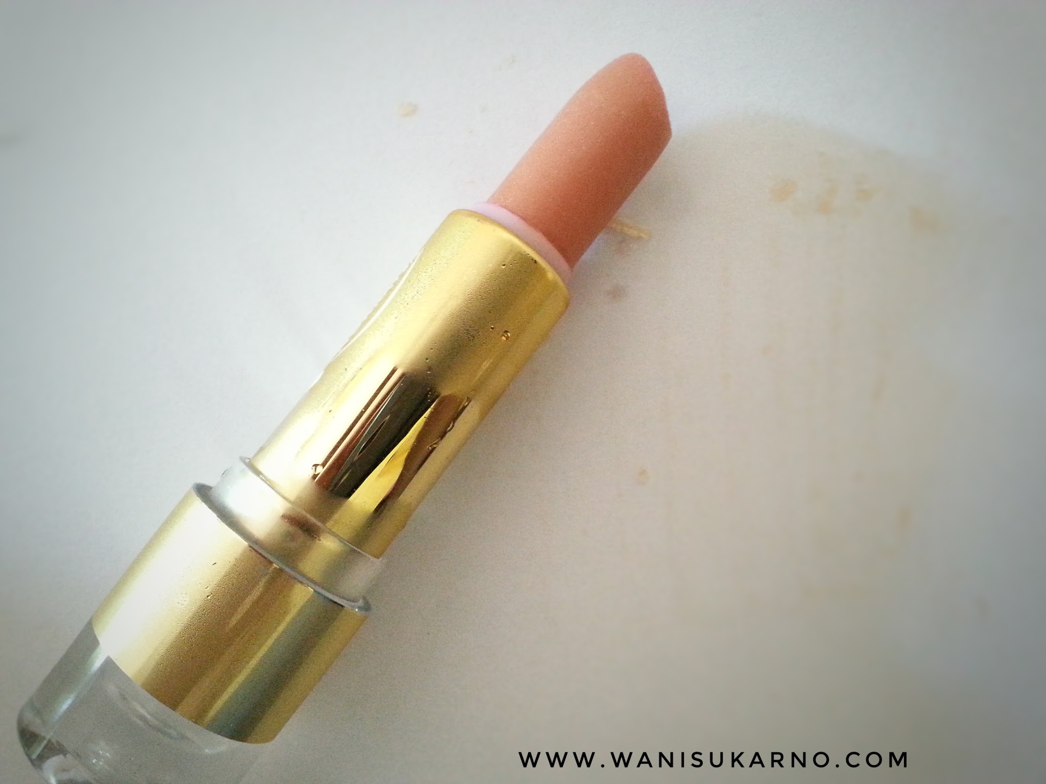 Cara Mudah Untuk Menyambung Lipstick Patah