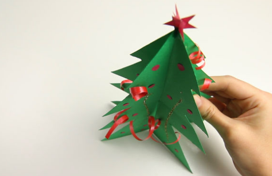10 Gambar Pohon Natal Dari Kertas dan Kardus Yang Bisa 