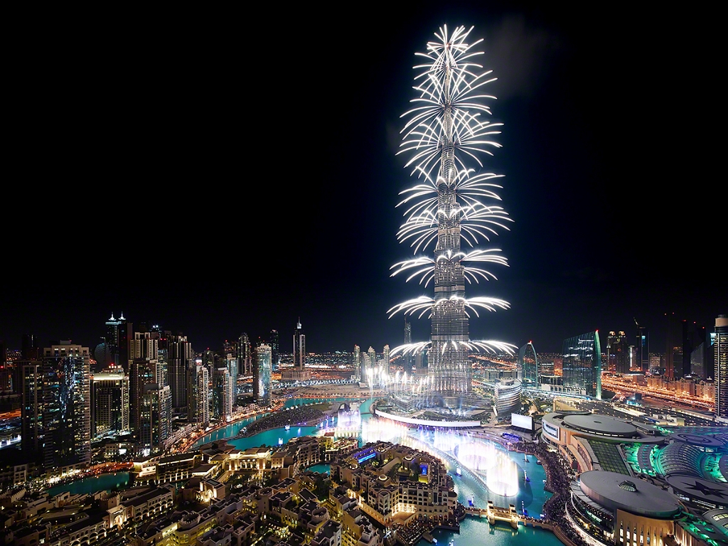 Happy New Year 2017 Celebration at Burj Khalifa (Pictures ...