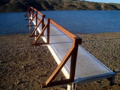 El "Peri - Lago" al igual que la Plaza, también es un espacio verde.-