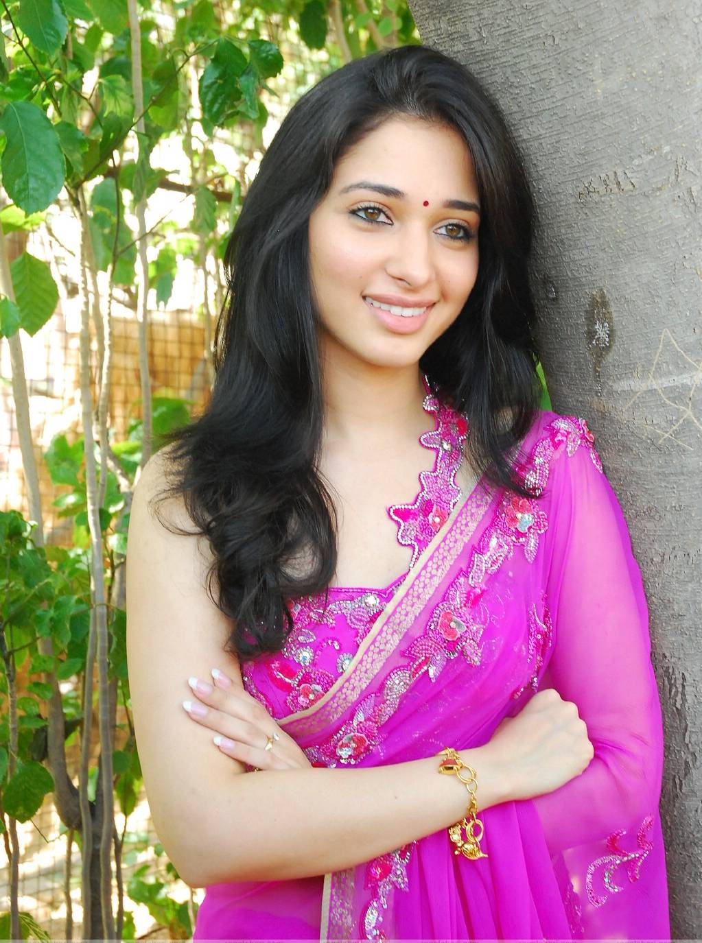 Cute Actress Tamannah in Pink Saree Photo gallery