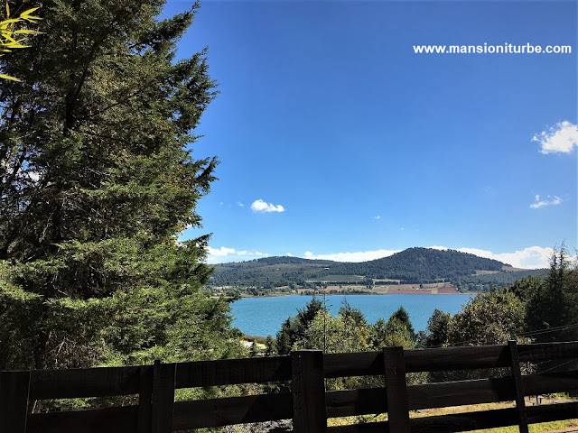 Lago de Zirahuén visto desde el Chalet Cerrito Colorado