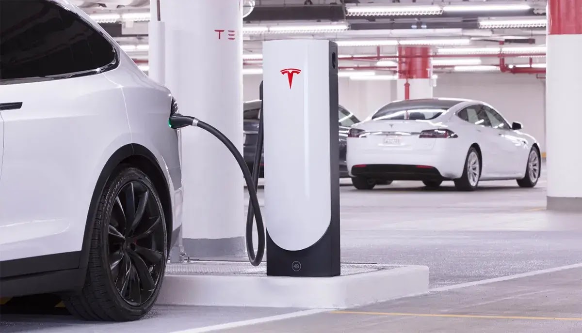 Tesla V3 supercharger