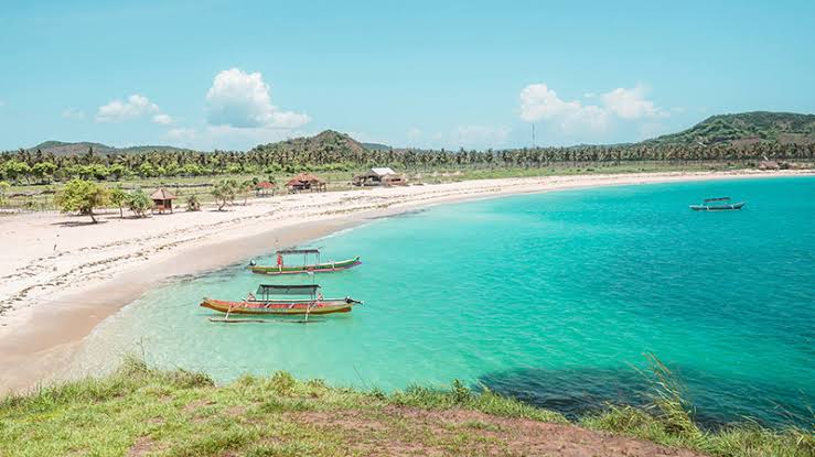 10+ Gambar Pantai Cantik Lombok