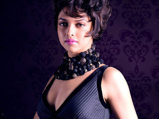 Deepika-sizzling-pics